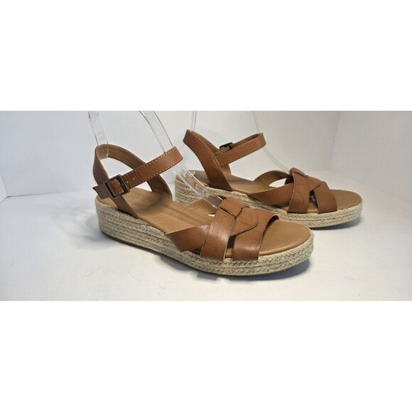 White Mountain Espadrille Sandals Dapper Size 8 Light Brown Adjustable Closure - Picture 2 of 8